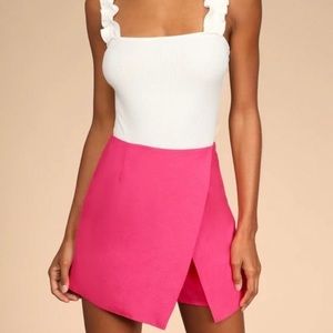 Lulu’s Hot Pink Skort Medium NWOT